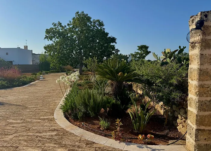 Dimora Zio Vito Bed & Breakfast 3*